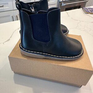 Pepa London NWT Boys Chelsea Boot Navy - 24